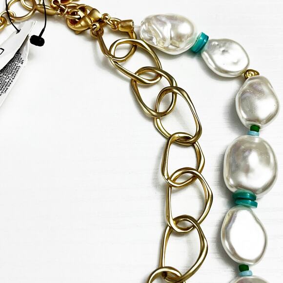 NEW Chico's Pearlescent Goldtone Collar Necklace - Picture 4 of 7